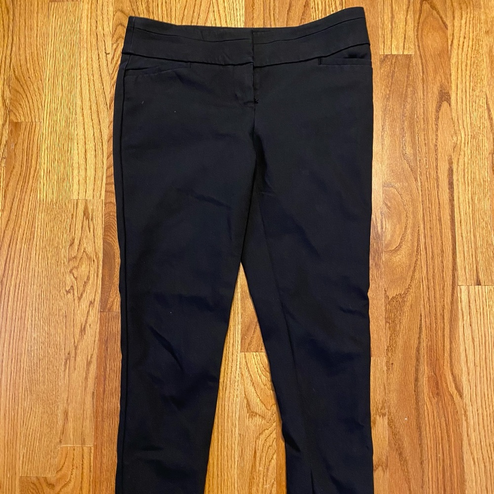 Skinny cropped black trousers